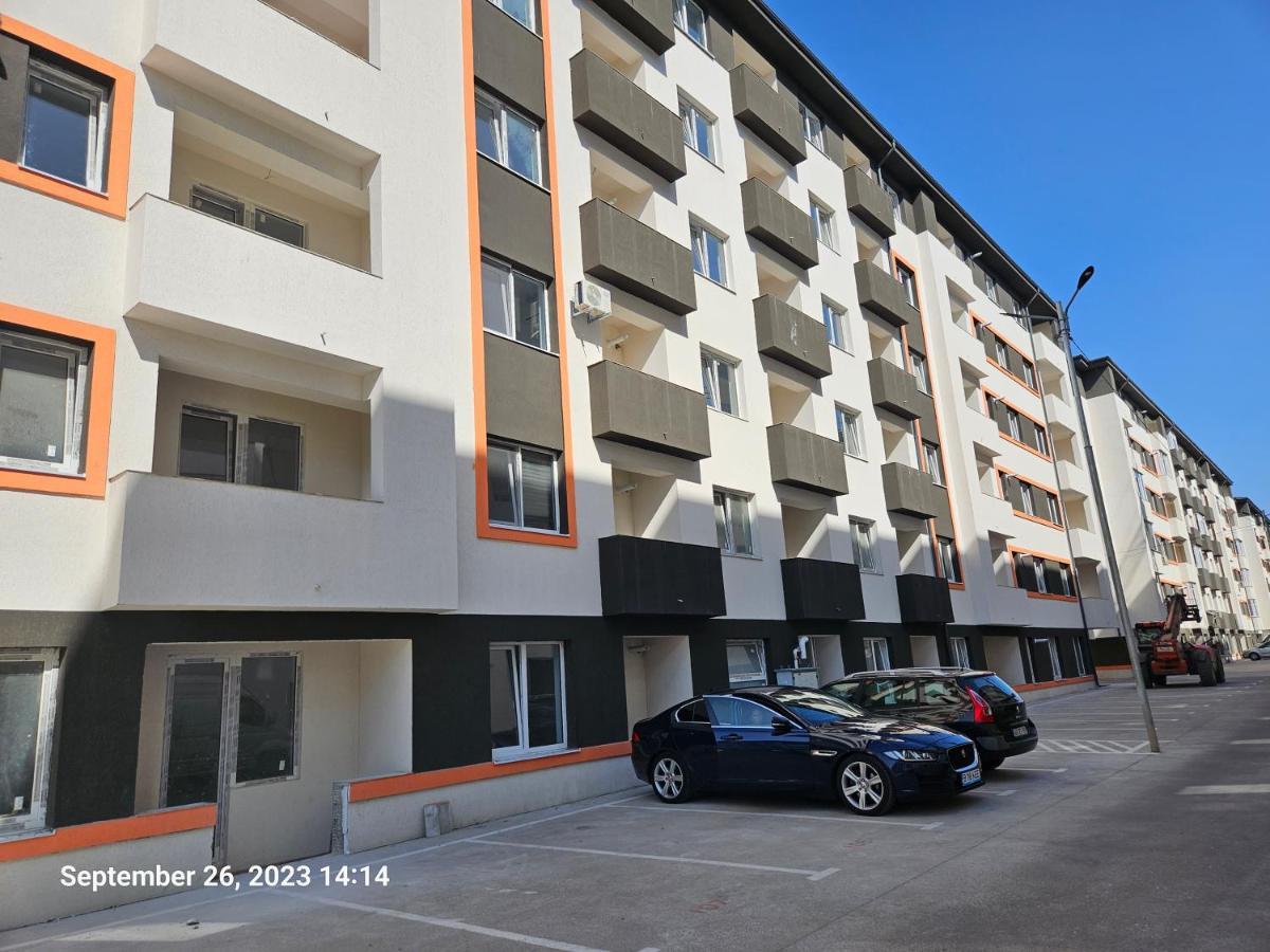 Garsoniera Residence Militari Chiajna Екстериор снимка